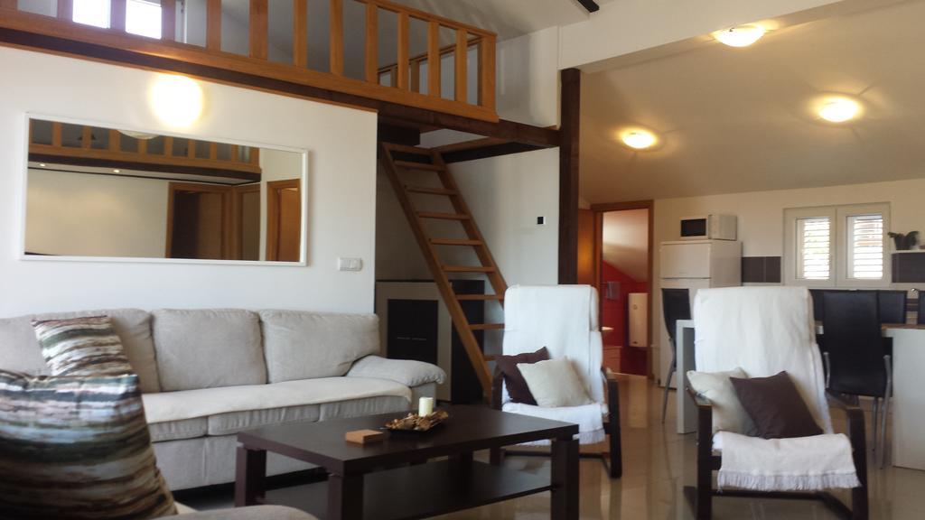 Apartments Villa Natali - Heating Pool Trogir Kültér fotó