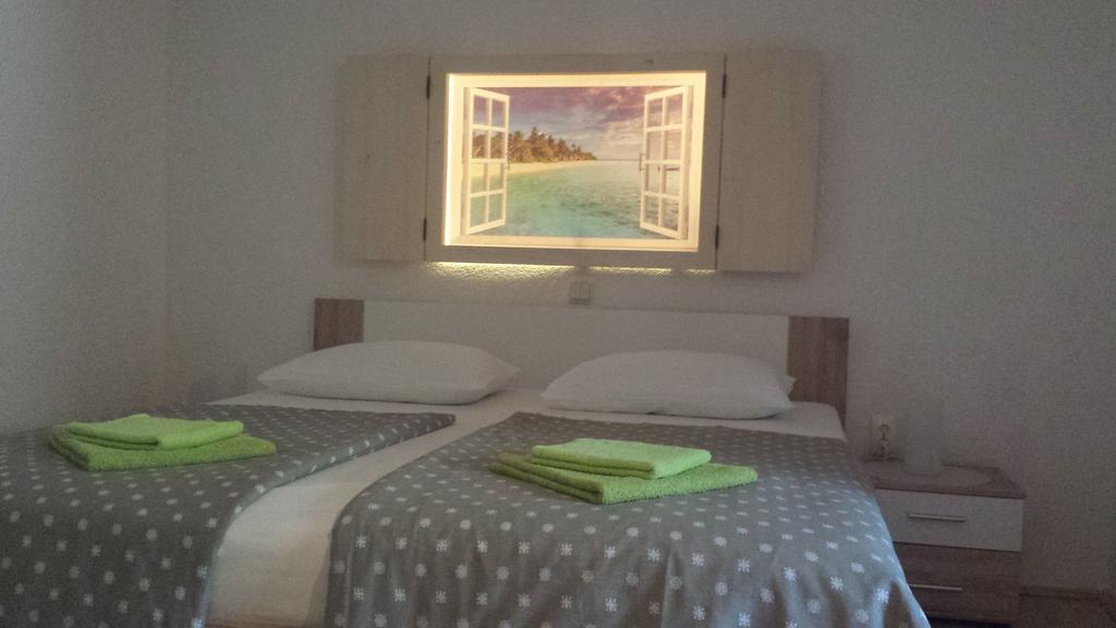 Apartments Villa Natali - Heating Pool Trogir Kültér fotó