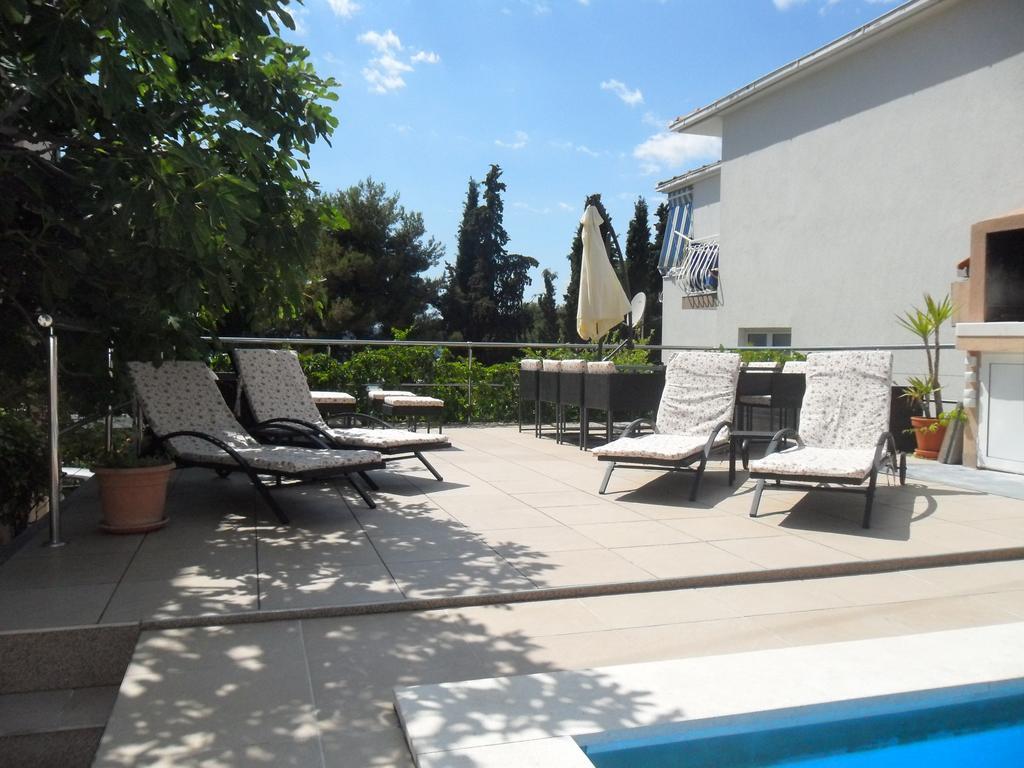 Apartments Villa Natali - Heating Pool Trogir Kültér fotó