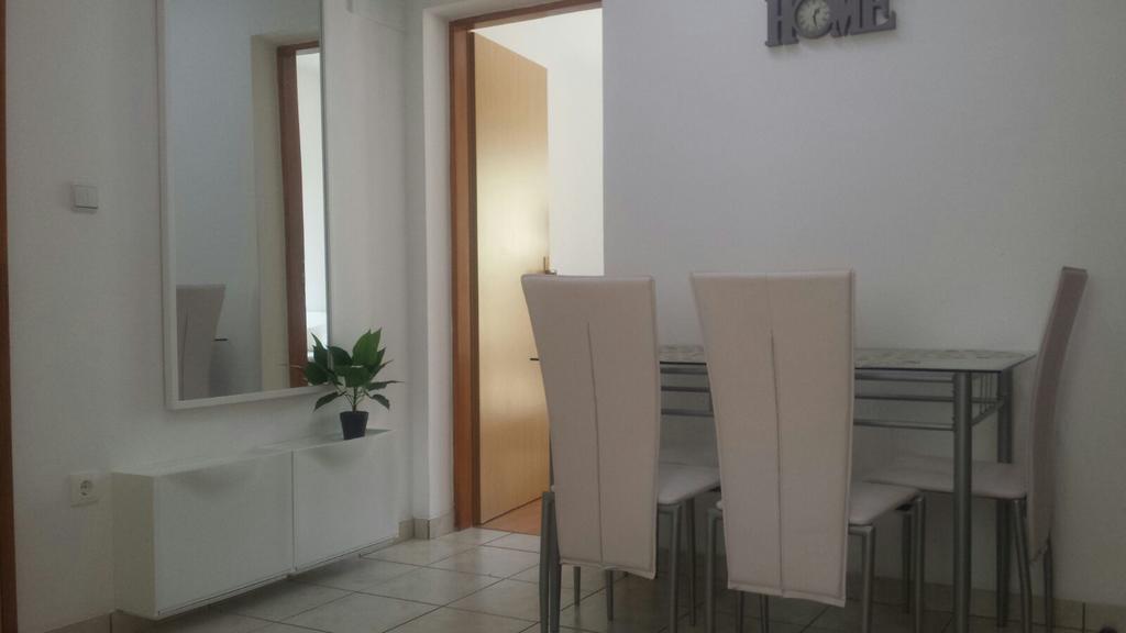Apartments Villa Natali - Heating Pool Trogir Kültér fotó